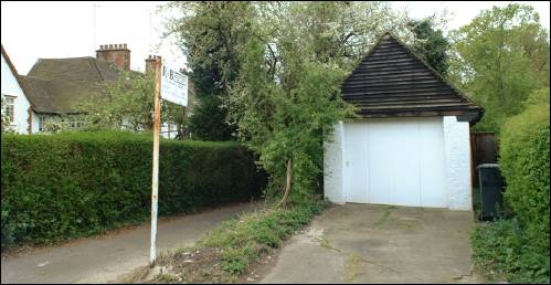 Denman Drive garage a
